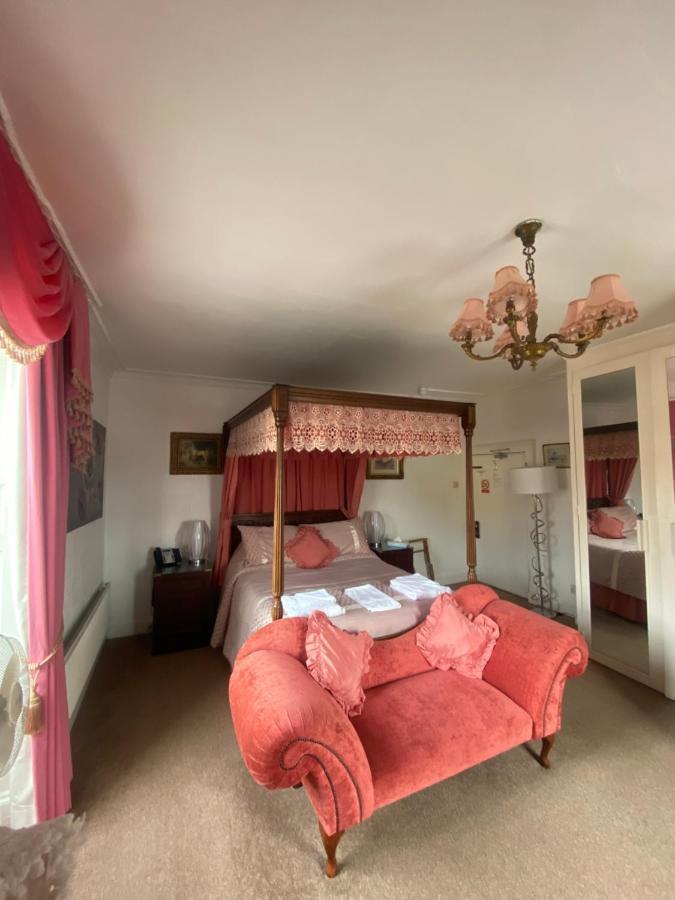 Hotel Parlors Hall